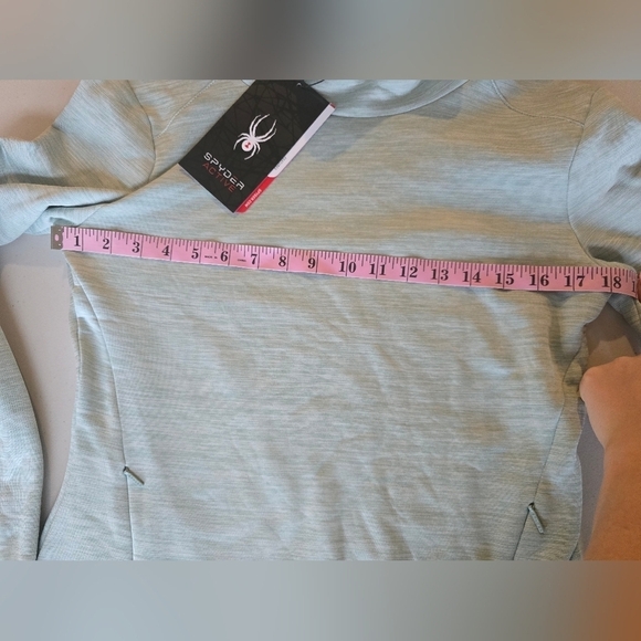 NWT Spyder Active Light Green Sweater Women's Size M. - Picture 8 of 9